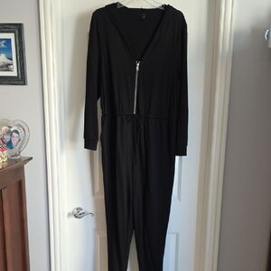 EUC Torrid 1 Black Zip-Up Hooded Jumpsuit Jogger Bottoms